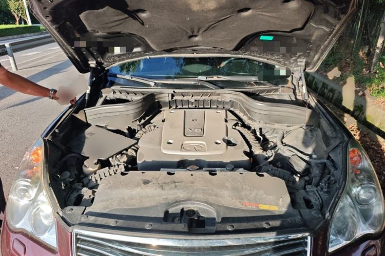 Used Infiniti QX50 2013 2.5L Two-Wheel-Drive Elegant Edition Engine Bay