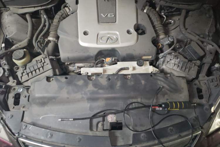 Used Infiniti QX50 2013 2.5L Two-Wheel-Drive Zunya Edition Engine Bay