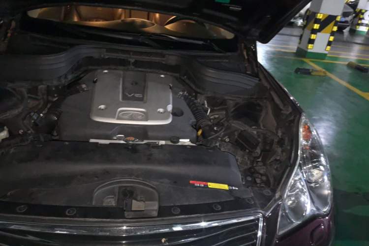 Used Infiniti QX50 2013 2.5L Two-Wheel-Drive Elegant Edition Engine Bay Left