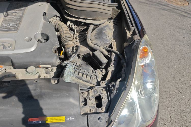 Used Infiniti QX50 2013 2.5L Two-Wheel-Drive Elegant Edition Engine Bay Left