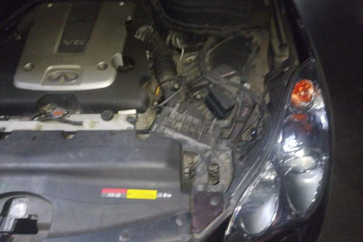 Used Infiniti QX50 2013 2.5L Two-Wheel-Drive Elegant Edition Engine Bay Left