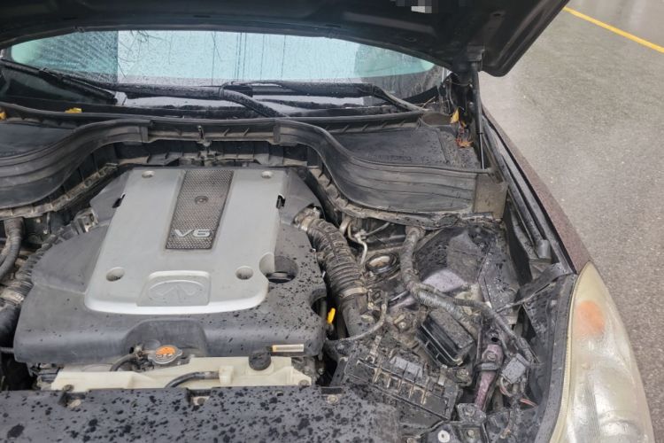 Used Infiniti QX50 2013 2.5L Two-Wheel-Drive Elegant Edition Engine Bay Left