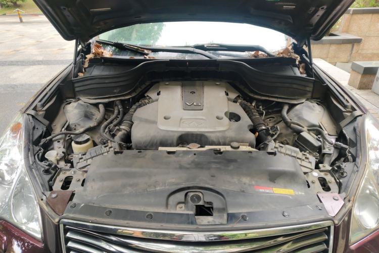 Used Infiniti QX50 2013 2.5L Two-Wheel-Drive Elegant Edition Engine Bay