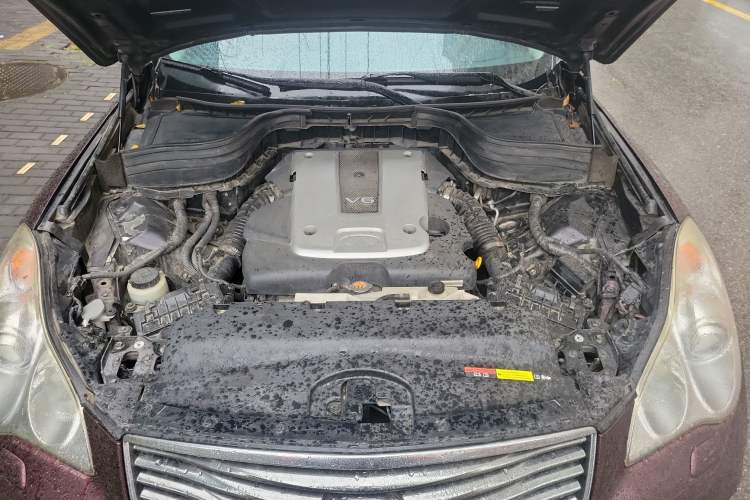 Used Infiniti QX50 2013 2.5L Two-Wheel-Drive Elegant Edition Engine Bay