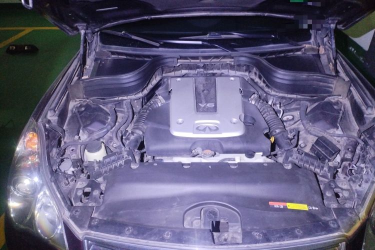 Used Infiniti QX50 2013 2.5L Two-Wheel-Drive Elegant Edition Engine Bay Right