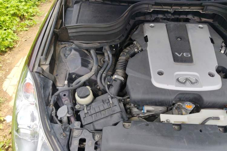 Used Infiniti QX50 2013 2.5L Two-Wheel-Drive Elegant Edition Engine Bay Right