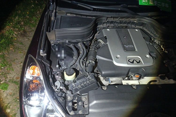 Used Infiniti QX50 2013 2.5L Two-Wheel-Drive Elegant Edition Engine Bay Right