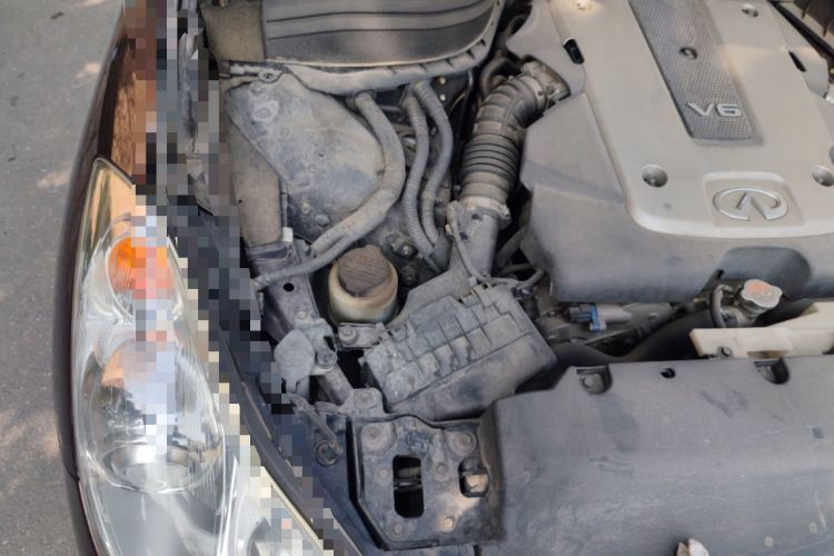 Used Infiniti QX50 2013 2.5L Two-Wheel-Drive Elegant Edition Engine Bay Right