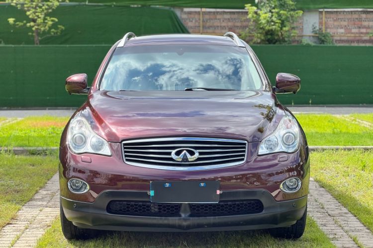 Used Infiniti QX50 2013 2.5L Two-Wheel-Drive Elegant Edition Exterior 1