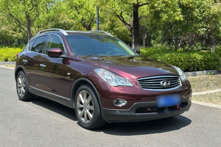 Used Infiniti QX50 2013 2.5L Two-Wheel-Drive Elegant Edition Exterior 2