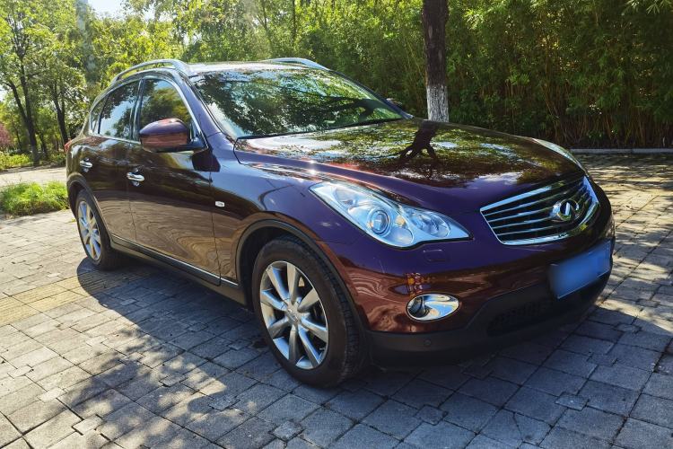 Used Infiniti QX50 2013 2.5L Two-Wheel-Drive Elegant Edition Exterior 2