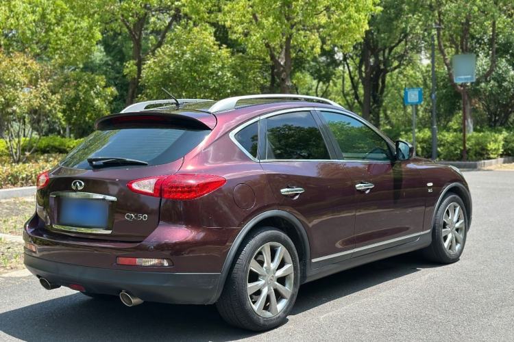 Used Infiniti QX50 2013 2.5L Two-Wheel-Drive Elegant Edition Exterior 3