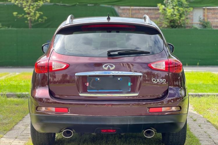 Used Infiniti QX50 2013 2.5L Two-Wheel-Drive Elegant Edition Exterior 8
