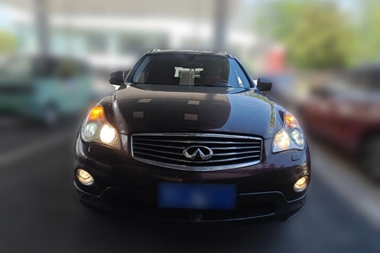 Used Infiniti QX50 2013 2.5L Two-Wheel-Drive Elegant Edition Front