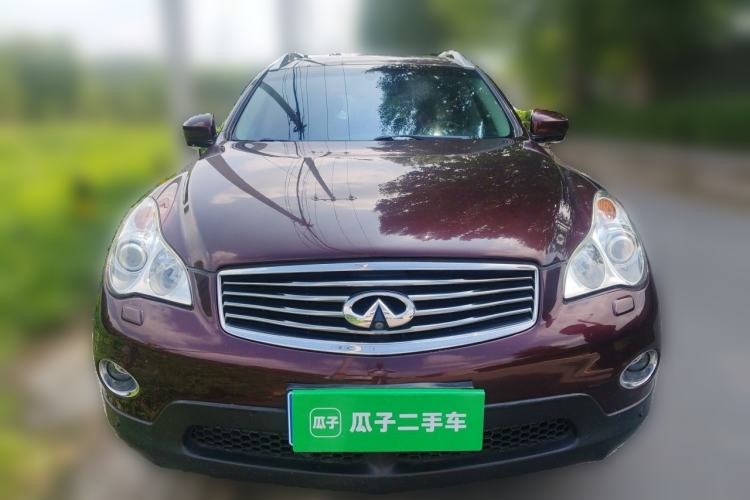 Used Infiniti QX50 2013 2.5L Two-Wheel-Drive Elegant Edition Front