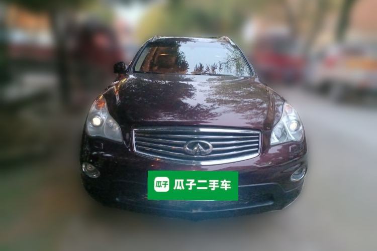 Used Infiniti QX50 2013 2.5L Two-Wheel-Drive Elegant Edition Front