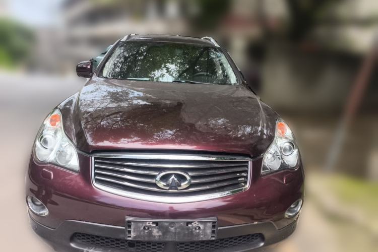 Used Infiniti QX50 2013 2.5L Two-Wheel-Drive Elegant Edition Front