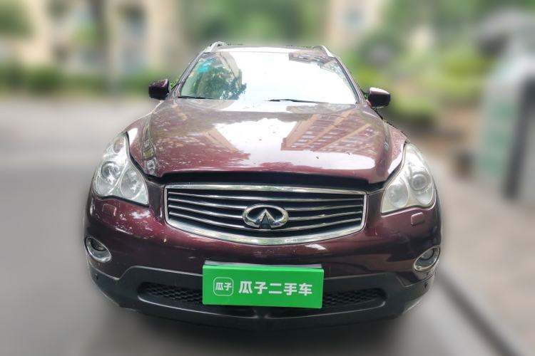 Used Infiniti QX50 2013 2.5L Two-Wheel-Drive Elegant Edition Front