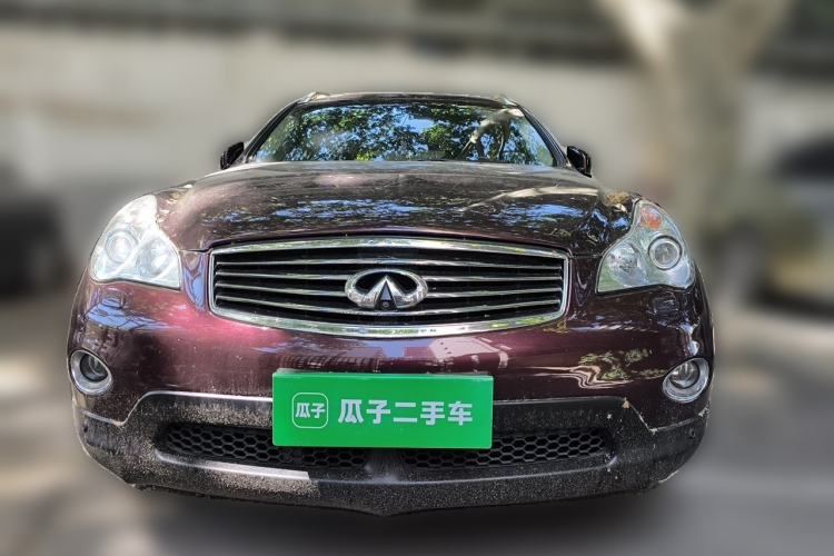 Used Infiniti QX50 2013 2.5L Two-Wheel-Drive Elegant Edition Front