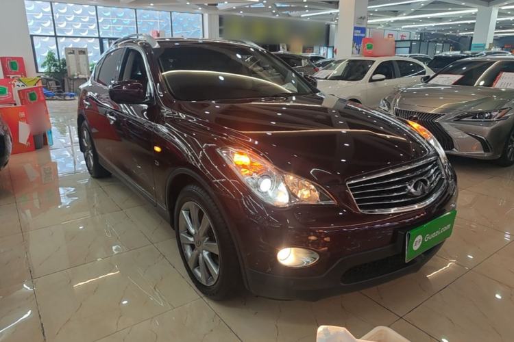 Used Infiniti QX50 2013 2.5L 4x4 Elegant Edition Front Right 45 Deg