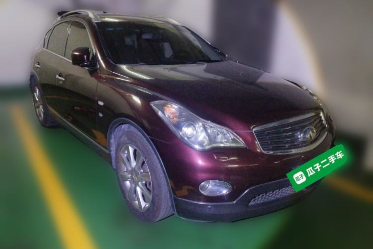 Used Infiniti QX50 2013 2.5L Two-Wheel-Drive Elegant Edition Front Right 45 Deg