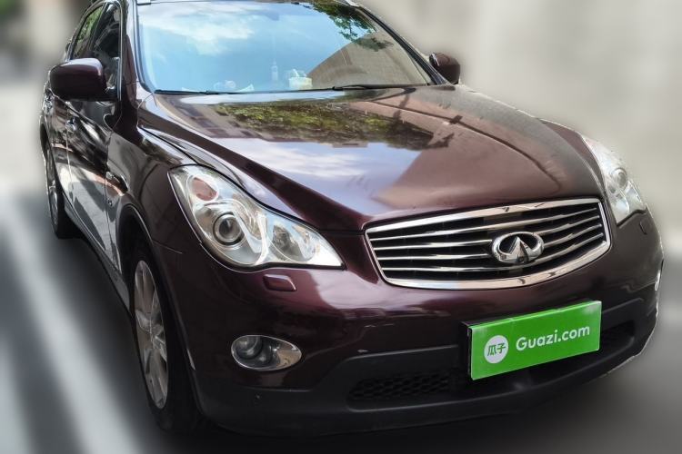 Used Infiniti QX50 2013 2.5L Two-Wheel-Drive Zunya Edition Front Right 45 Deg