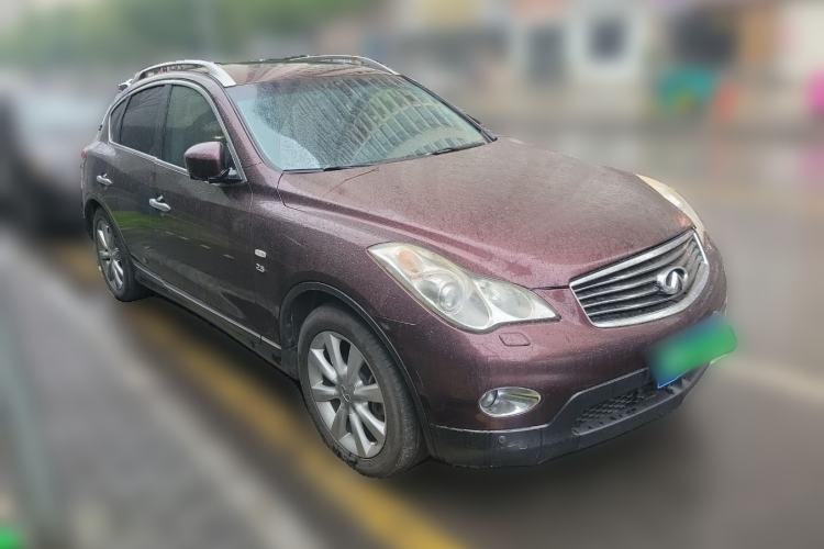 Used Infiniti QX50 2013 2.5L Two-Wheel-Drive Elegant Edition Front Right 45 Deg