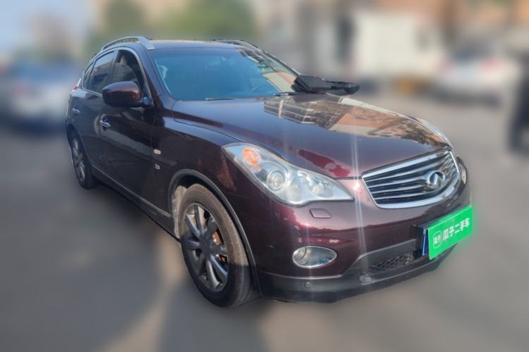 Used Infiniti QX50 2013 2.5L Two-Wheel-Drive Elegant Edition Front Right 45 Deg