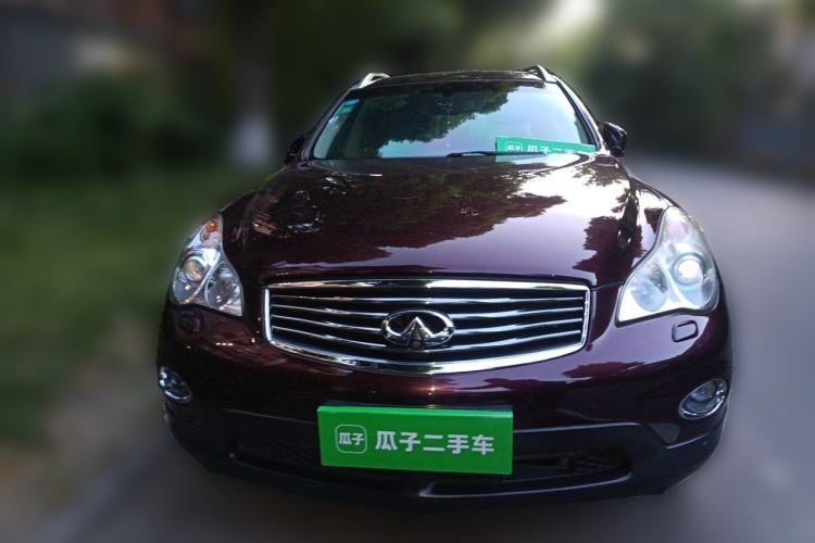 Used Infiniti QX50 2013 2.5L Two-Wheel-Drive Elegant Edition Front