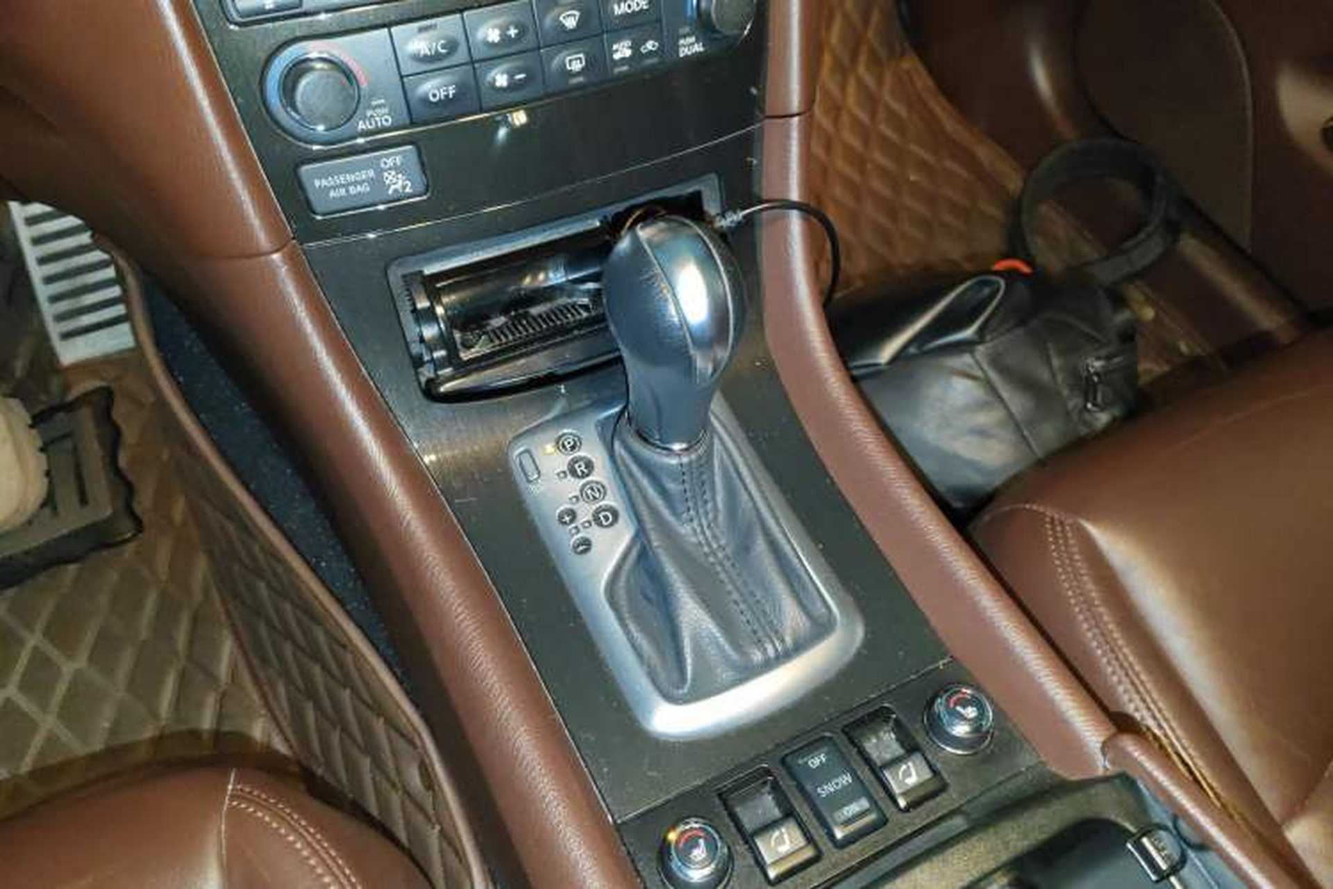 Used Infiniti QX50 2013 2.5L Two-Wheel-Drive Elegant Edition Gear Lever