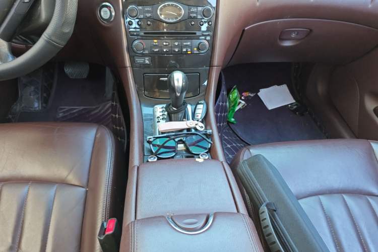 Used Infiniti QX50 2013 2.5L Two-Wheel-Drive Elegant Edition Gear Lever
