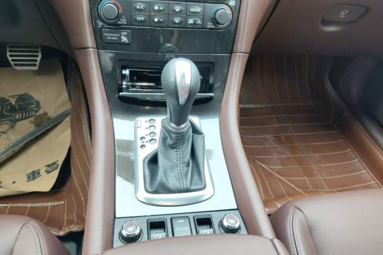 Used Infiniti QX50 2013 2.5L Two-Wheel-Drive Elegant Edition Gear Lever