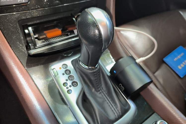 Used Infiniti QX50 2013 2.5L Two-Wheel-Drive Elegant Edition Gear Lever