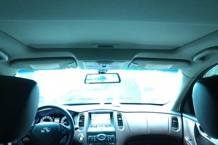 Used Infiniti QX50 2013 2.5L Two-Wheel-Drive Elegant Edition Headliner