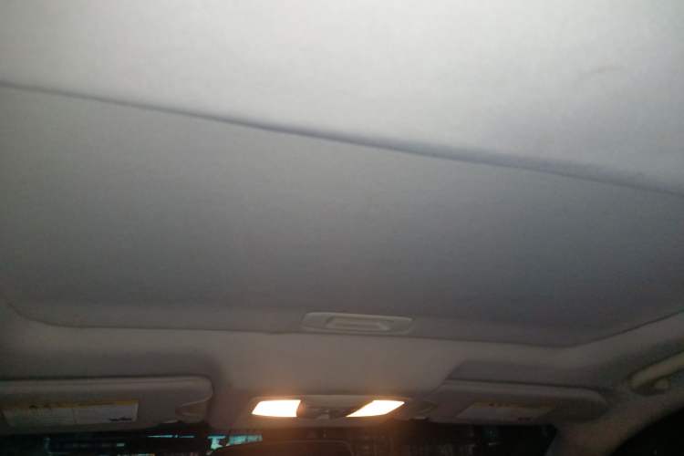 Used Infiniti QX50 2013 2.5L Two-Wheel-Drive Elegant Edition Headliner