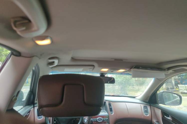 Used Infiniti QX50 2013 2.5L Two-Wheel-Drive Zunya Edition Headliner