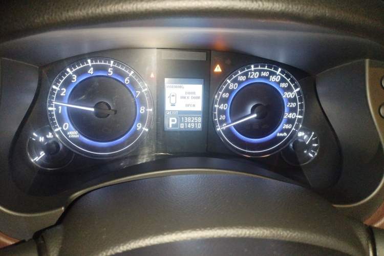 Used Infiniti QX50 2013 2.5L Two-Wheel-Drive Elegant Edition Instrument Cluster