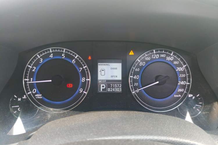 Used Infiniti QX50 2013 2.5L Two-Wheel-Drive Elegant Edition Instrument Cluster