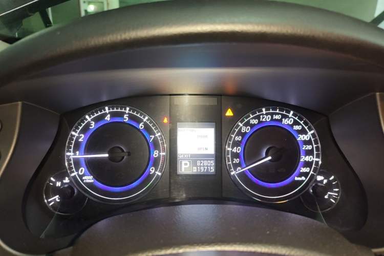Used Infiniti QX50 2013 2.5L Two-Wheel-Drive Elegant Edition Instrument Cluster