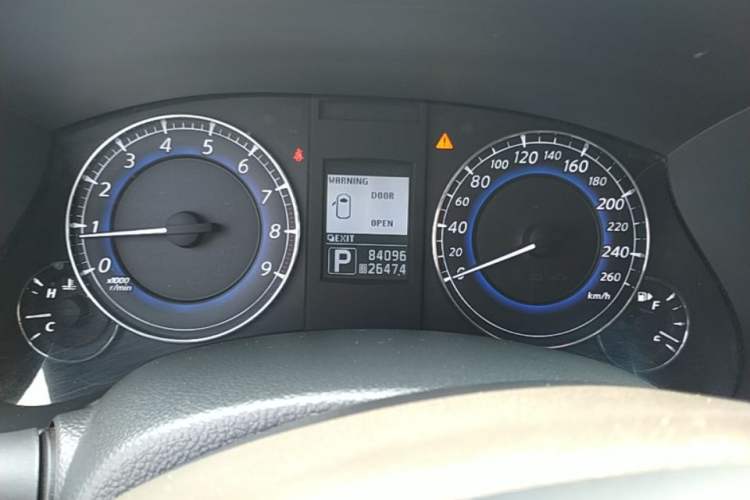 Used Infiniti QX50 2013 2.5L Two-Wheel-Drive Elegant Edition Instrument Cluster