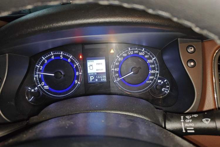 Used Infiniti QX50 2013 2.5L Two-Wheel-Drive Elegant Edition Instrument Cluster