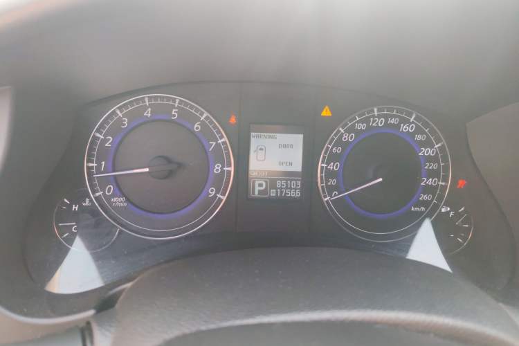 Used Infiniti QX50 2013 2.5L Two-Wheel-Drive Elegant Edition Instrument Cluster