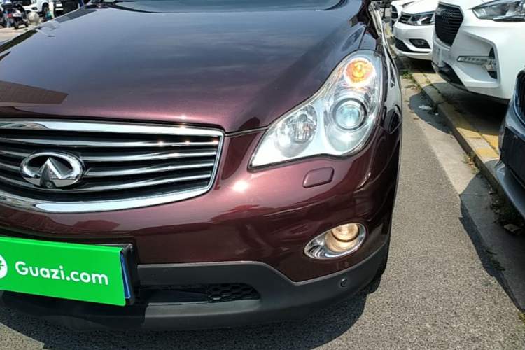 Used Infiniti QX50 2013 2.5L Two-Wheel-Drive Elegant Edition Left Front Headlight