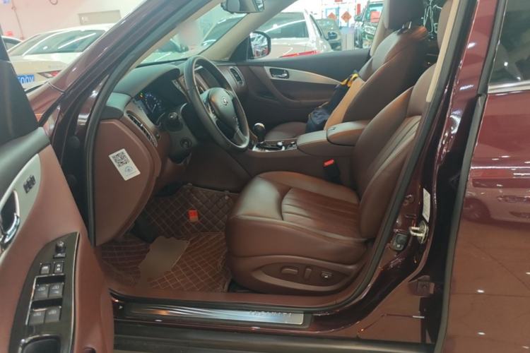 Used Infiniti QX50 2013 2.5L 4x4 Elegant Edition Left Front Seat