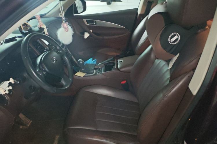 Used Infiniti QX50 2013 2.5L Two-Wheel-Drive Zunya Edition Left Front Seat