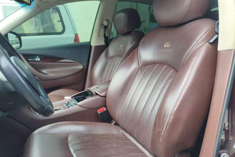 Used Infiniti QX50 2013 2.5L 4x4 Luxury Edition Left Front Seat