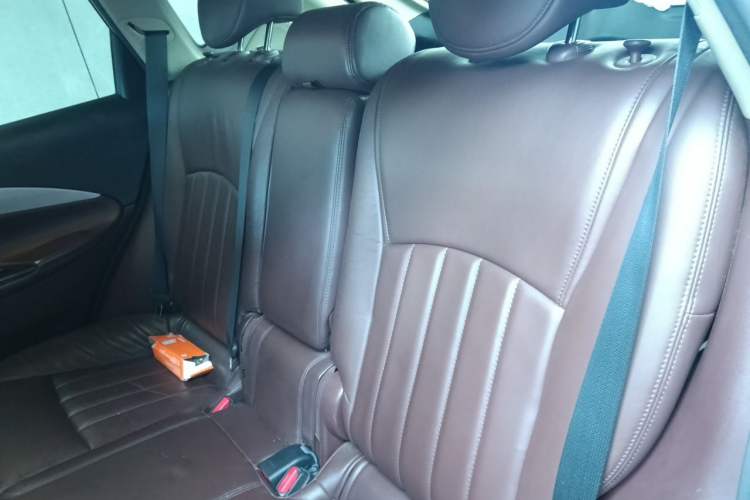 Used Infiniti QX50 2013 2.5L Two-Wheel-Drive Elegant Edition Left Rear Seat