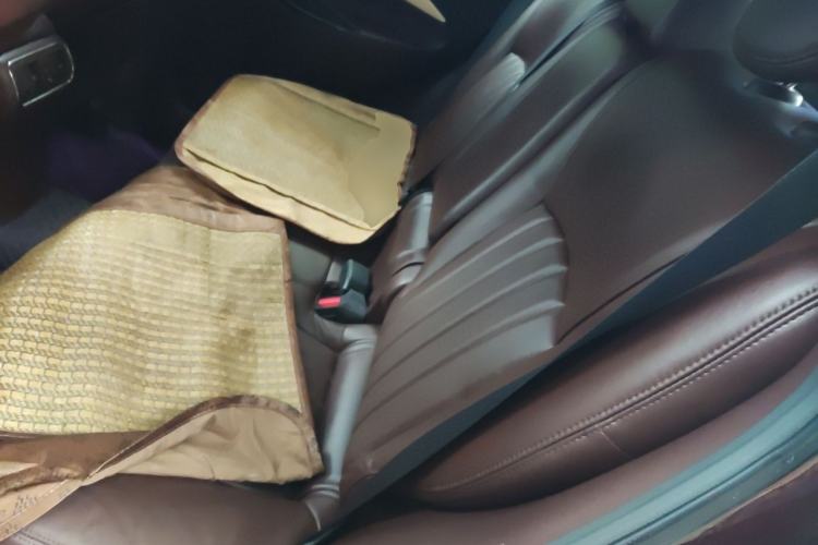 Used Infiniti QX50 2013 2.5L 4x4 Elegant Edition Left Rear Seat