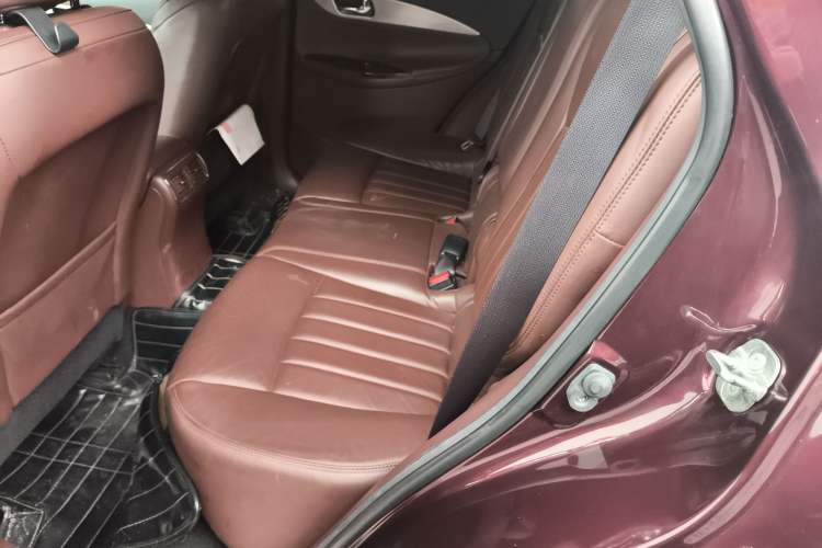 Used Infiniti QX50 2013 2.5L 4x4 Elegant Edition Left Rear Seat
