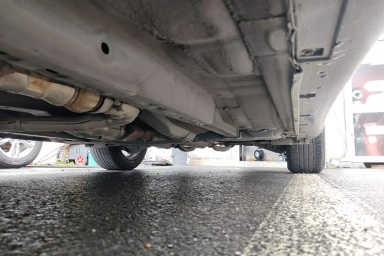 Used Infiniti QX50 2013 2.5L Two-Wheel-Drive Elegant Edition Left Side Sill